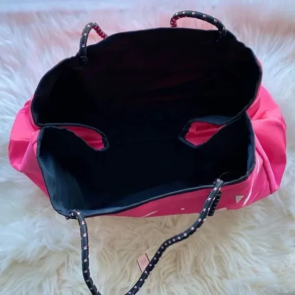 Victoria’s Secret bag - Picture 6 of 6